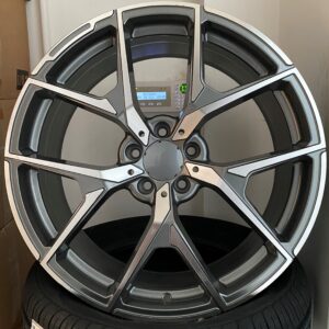 20" 137 style alloy wheels staggered 5x112