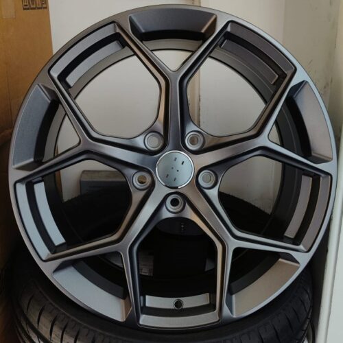 19″ 334 gm style alloy wheels 5×112